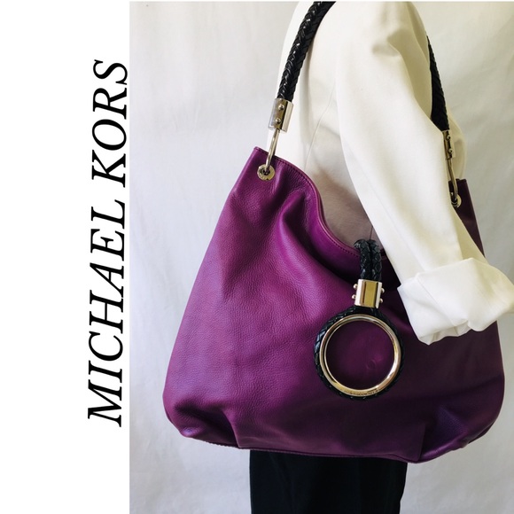 MICHAEL KORS DEEP PURPLE LEATHER SKORPIOS HANDBAG - Picture 3 of 12